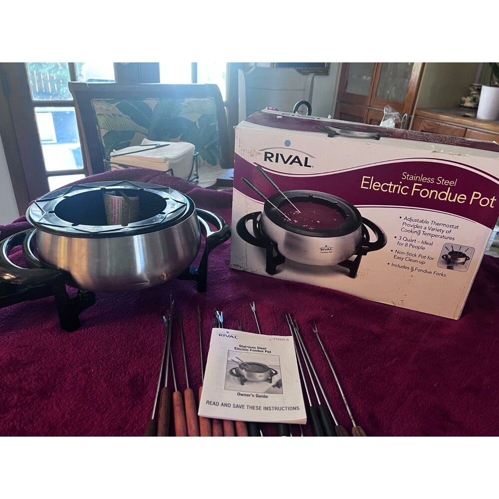 Vintage Rival Electric Fondue pot (3 qt) w/ 17 Forks